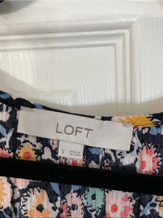 LOFT Navy Floral Button-Front Dress with Multicolor Blooms - Picture 2 of 4